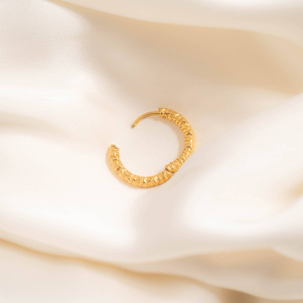 18K Gold PVD Stainless Steel Textured Huggie Hoop Earrings / ERJ0012: Gold / 15mm