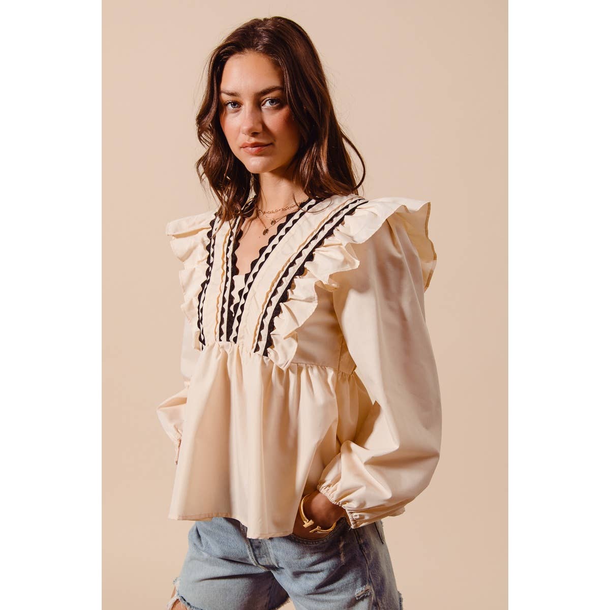 SOLID WOVEN LONG SLEEVE TOP WITH WAVE TRIM