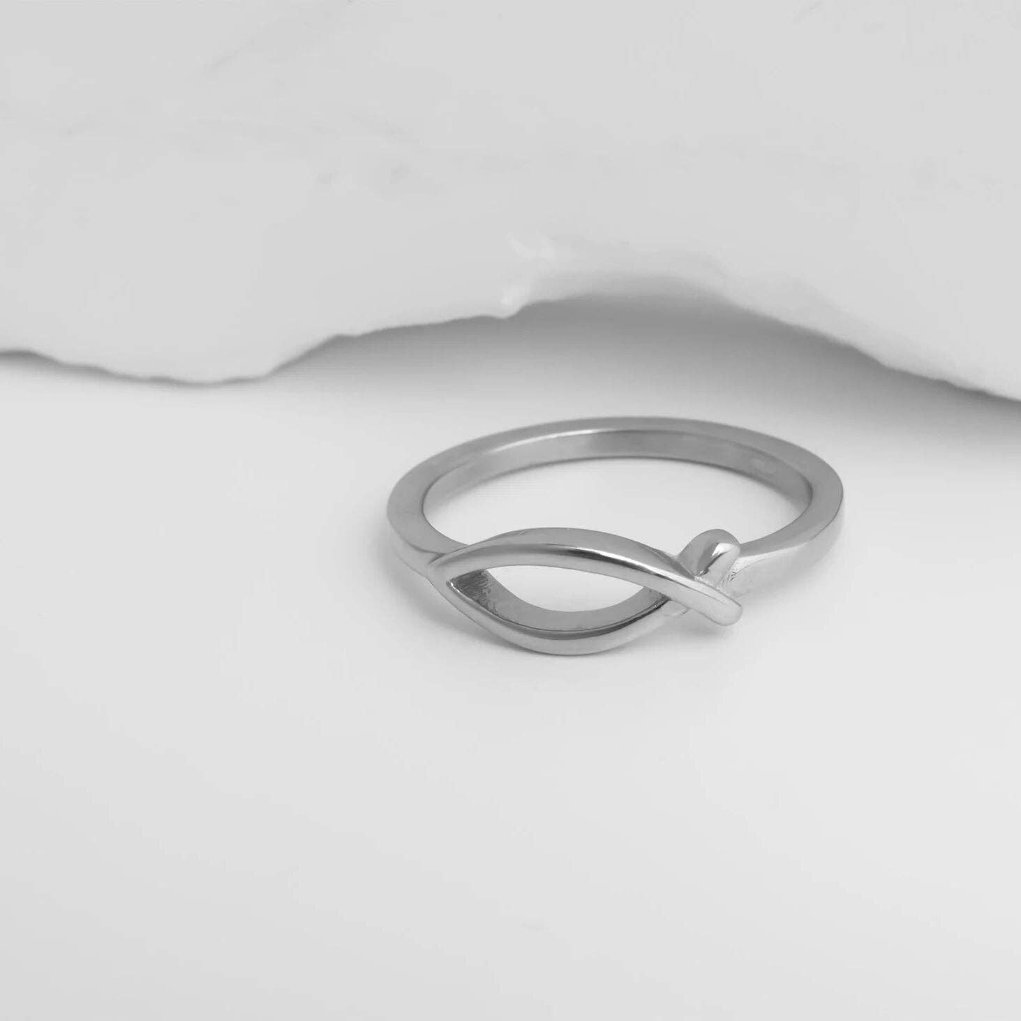 18K Gold PVD Stainless Steel Fish Stacking Ring: Gold / 7