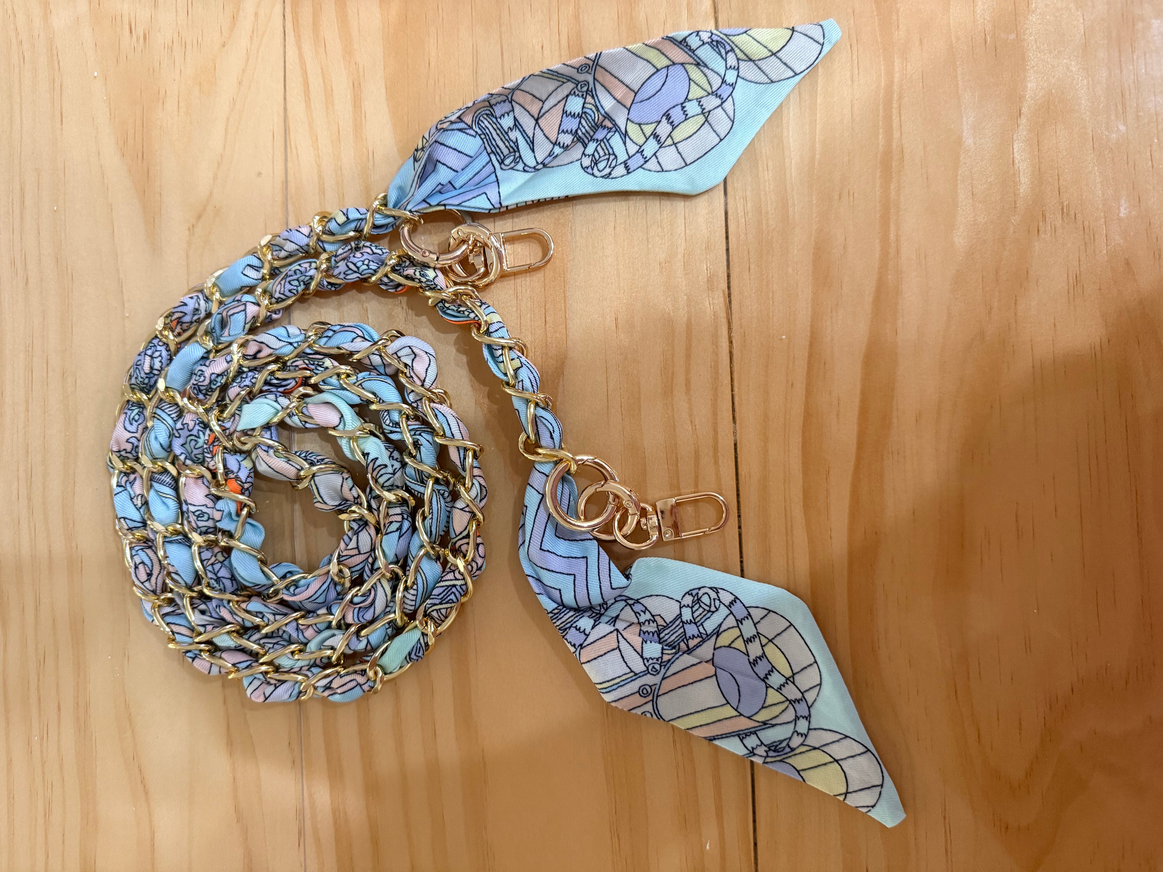 Whoville shoulder strap