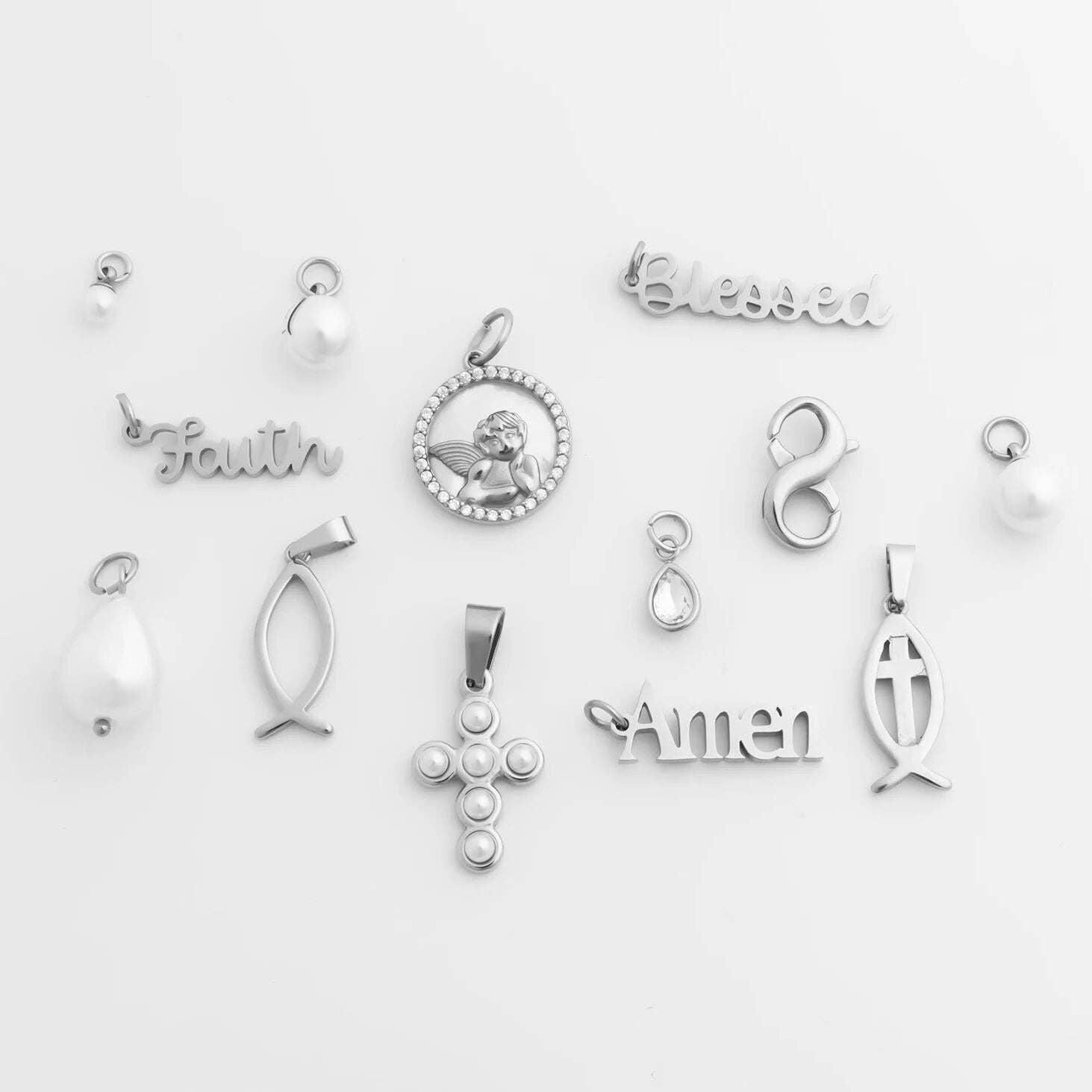 18K Gold PVD Stainless Steel Amen Word Charm: Gold